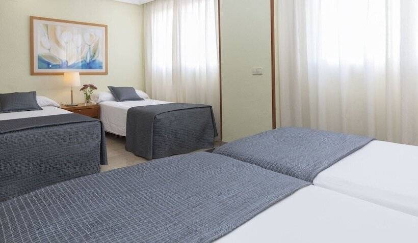 غرفة عائلية, Porcel Torre Garden