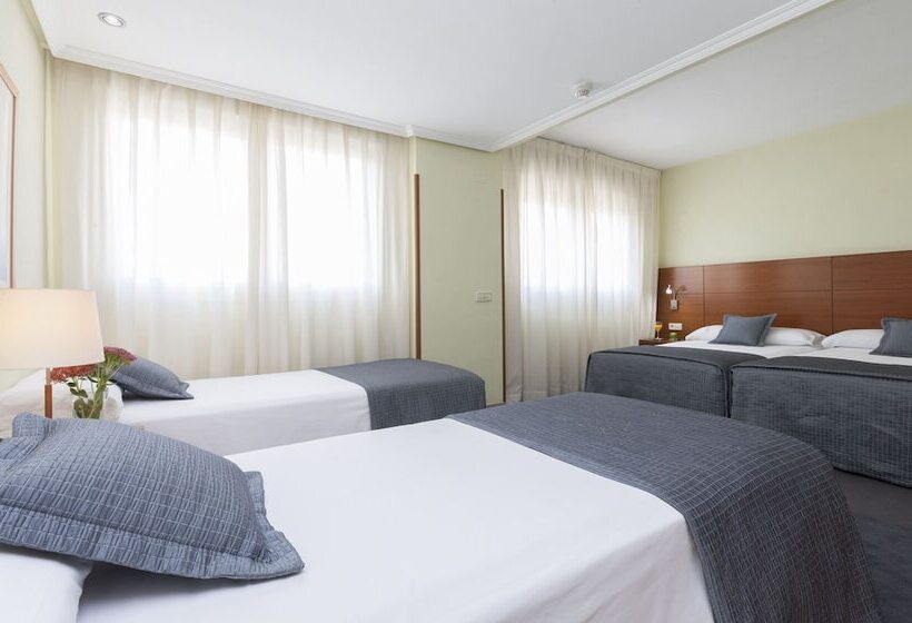 غرفة عائلية, Porcel Torre Garden