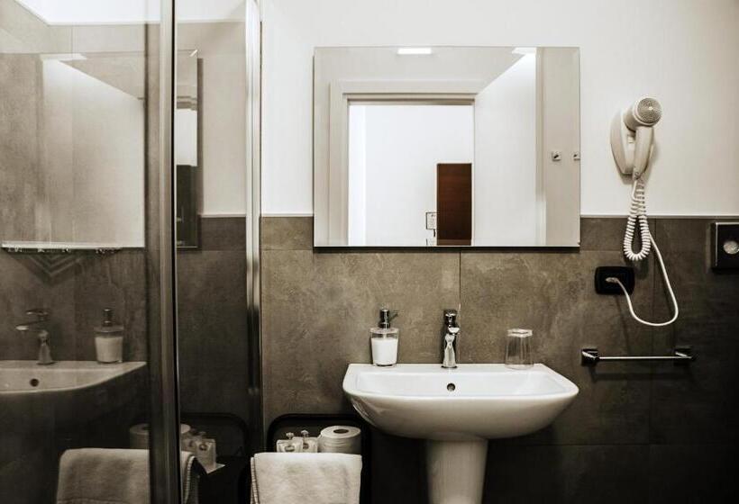 اتاق استاندارد با چشم‌انداز باغ, Travel Station Bedandbreakfast