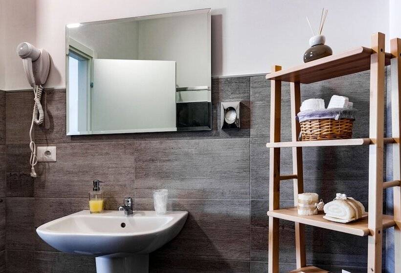 חדר סטנדרט לשלושה, Travel Station Bedandbreakfast