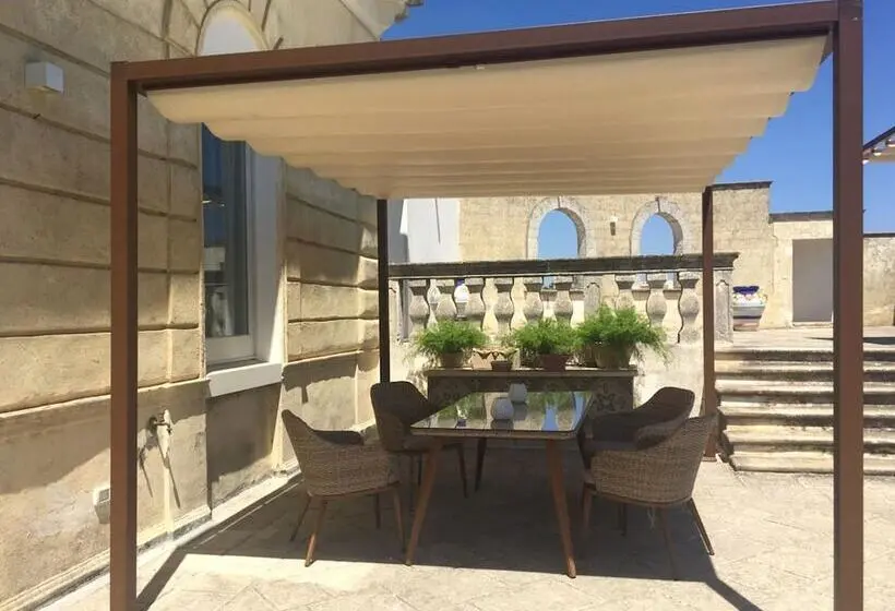庭の見える１ベッドルームアパートメント, Villa Starace Suites Et Appartements