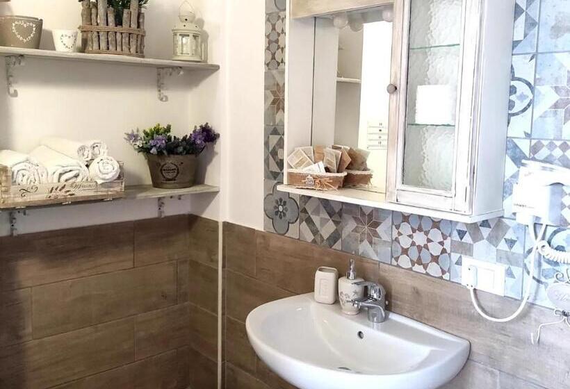 חדר סטנדרט לשלושה, Grotta Dei Puntali B&b