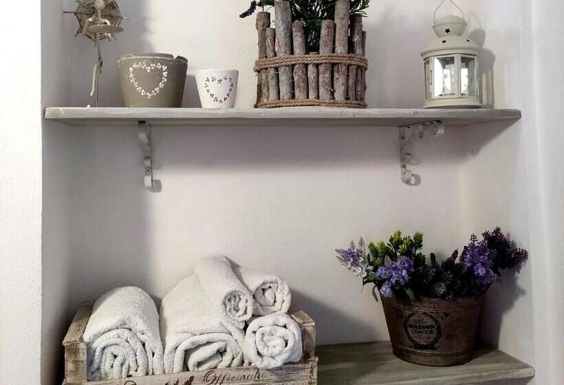 חדר סטנדרט לשלושה, Grotta Dei Puntali B&b