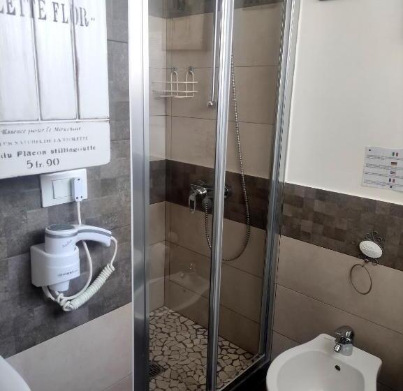 Номер Стандарт с Балконом, Grotta Dei Puntali B&b
