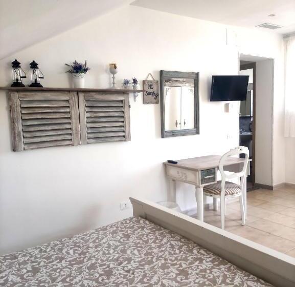 חדר סטנדרט עם מרפסת, Grotta Dei Puntali B&b