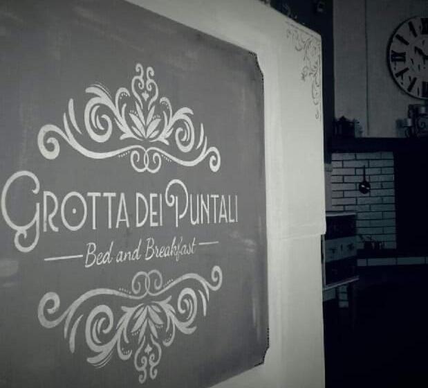 חדר משפחתי, Grotta Dei Puntali B&b