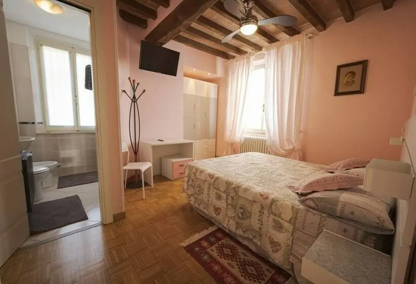 スタンダードルーム, La Fossetta B&b