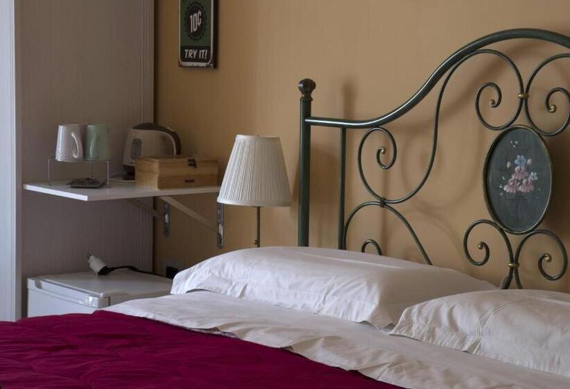 اتاق لوکس سه تخته, Al Sesto B&b