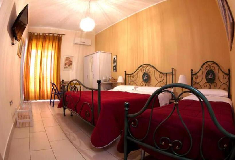 اتاق لوکس سه تخته, Al Sesto B&b