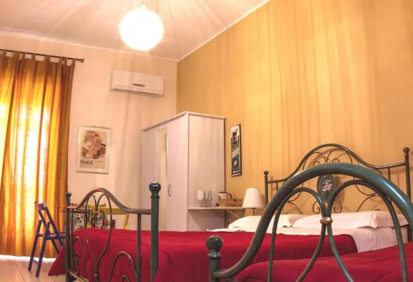 اتاق لوکس سه تخته, Al Sesto B&b
