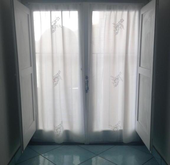 スタンダードルーム, B&b La Grotta Marina