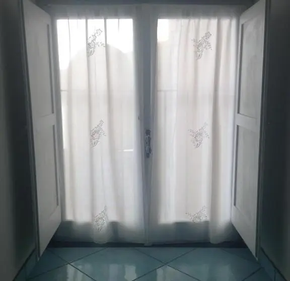 スタンダードルーム, B&b La Grotta Marina
