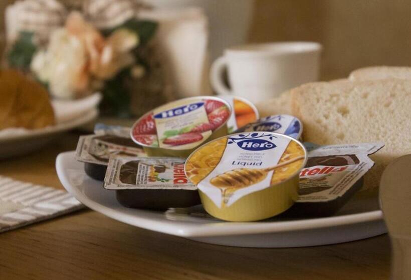 舒适三人间, B&b La Grotta Marina