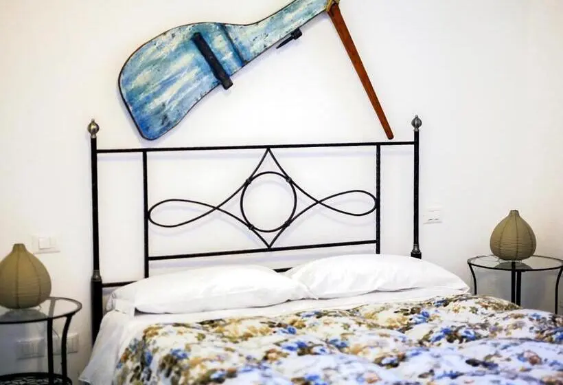 コンフォートトリプルルーム, B&b La Grotta Marina