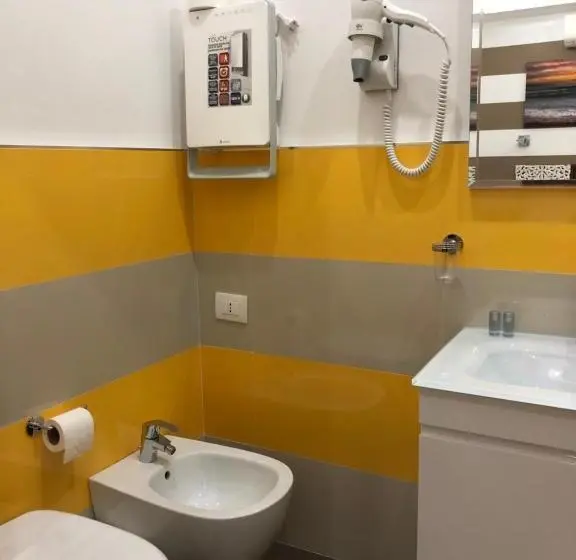 اتاق لوکس, Ari Guest House
