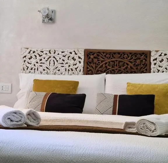 اتاق لوکس, Ari Guest House