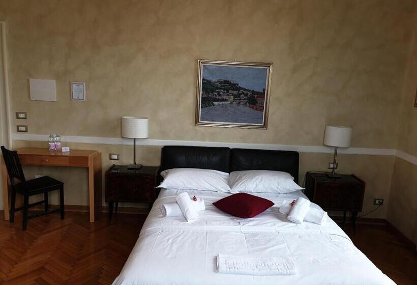 Deluxe room with river view, Lady Verona Residence