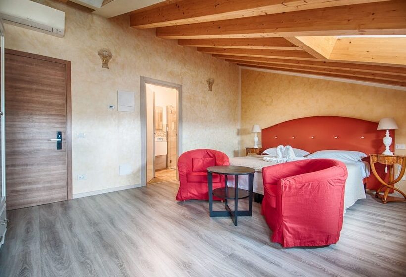 Superior Room, Lady Verona Residence