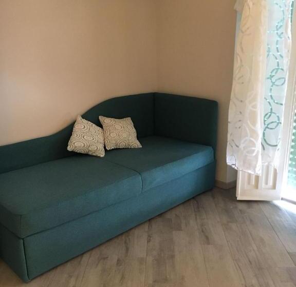 Quarto Familiar Superior, B&b Da Peo