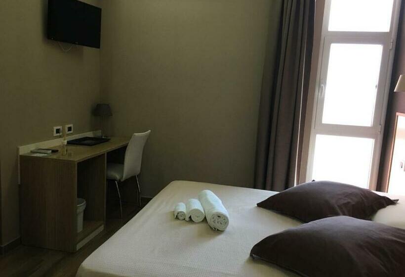 غرفة قياسية, 60quattro Bedrooms