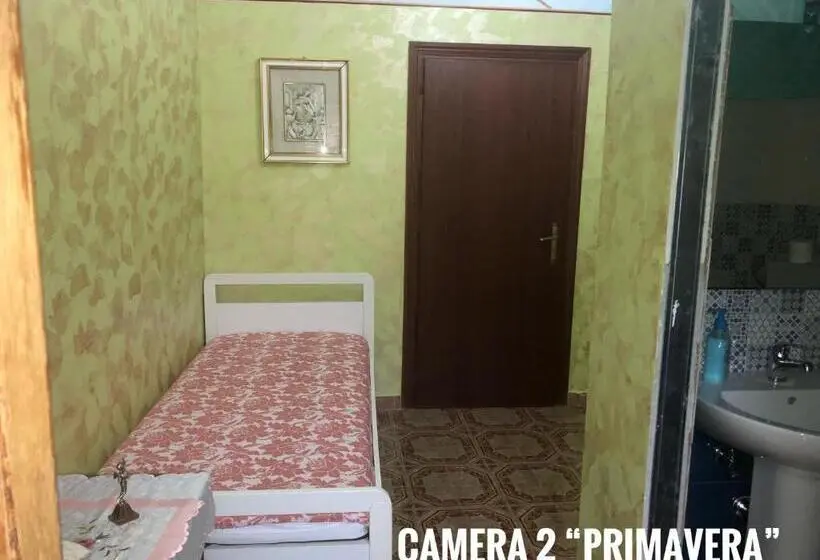 スタンダードシングルルーム, Bed And Breakfast Il Cavaliere