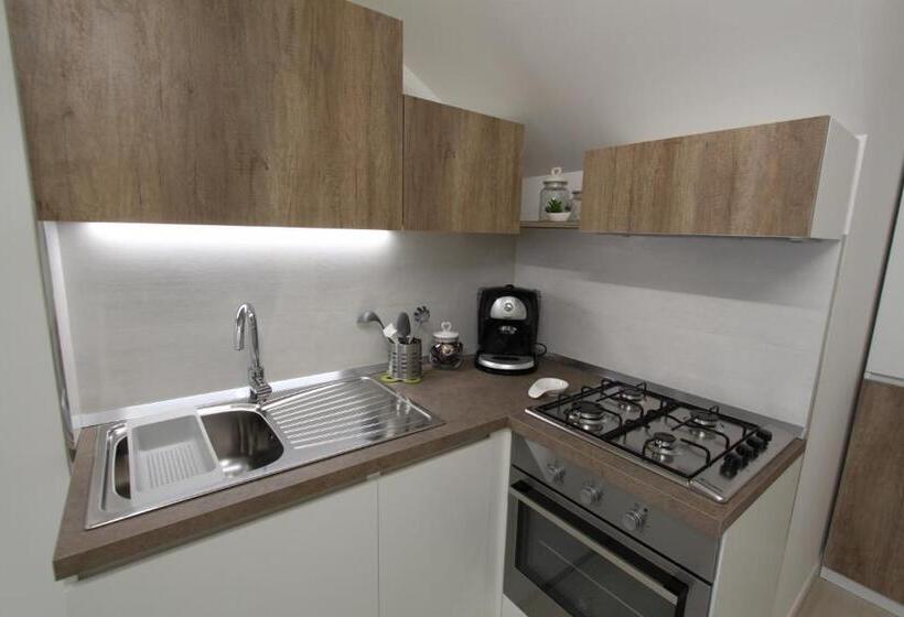 חדר סטנדרט, Ledwars