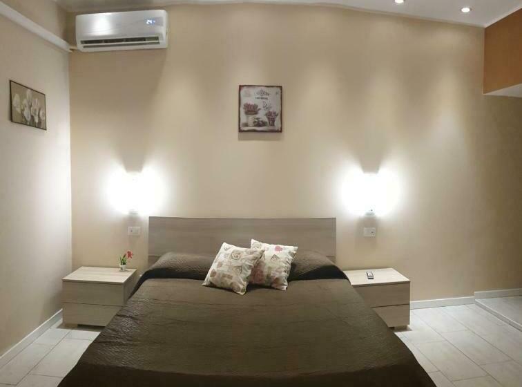 غرفة قياسية, Primo