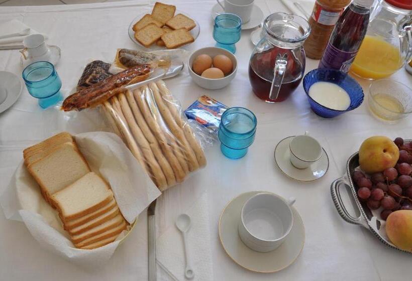 غرفة قياسية رباعية مطلة على البحر, La Panoramica