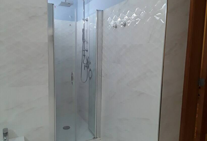 Трехместный Номер Комфорт, La Riviera