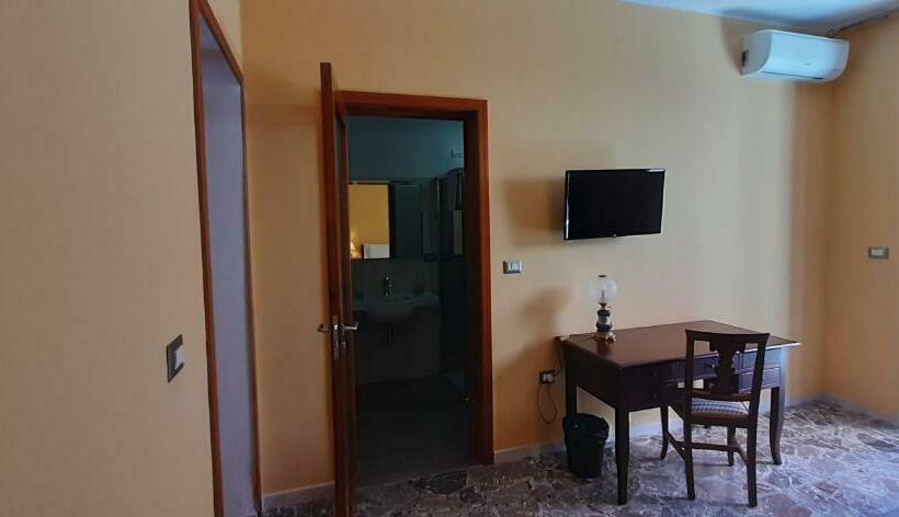 Номер Стандарт с Террасой, La Riviera