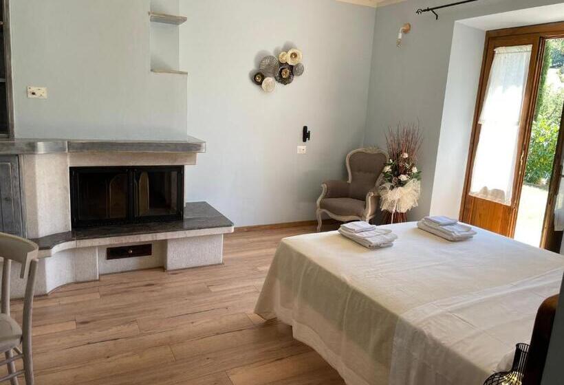 וילה עם חדר שינה אחד ובריכת שחיה, Agriturismo Le Casaline