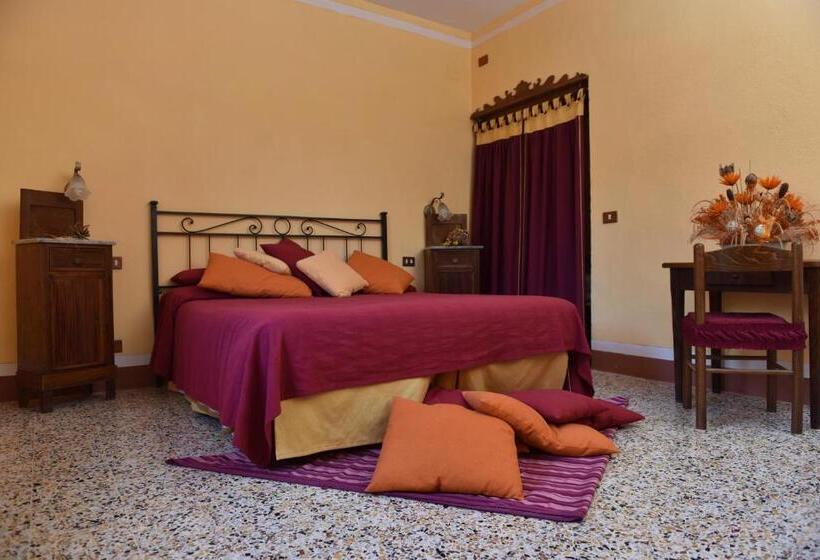 וילה עם חדר שינה אחד ובריכת שחיה, Agriturismo Le Casaline