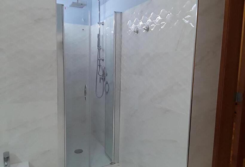 Трехместный Номер Комфорт, La Riviera