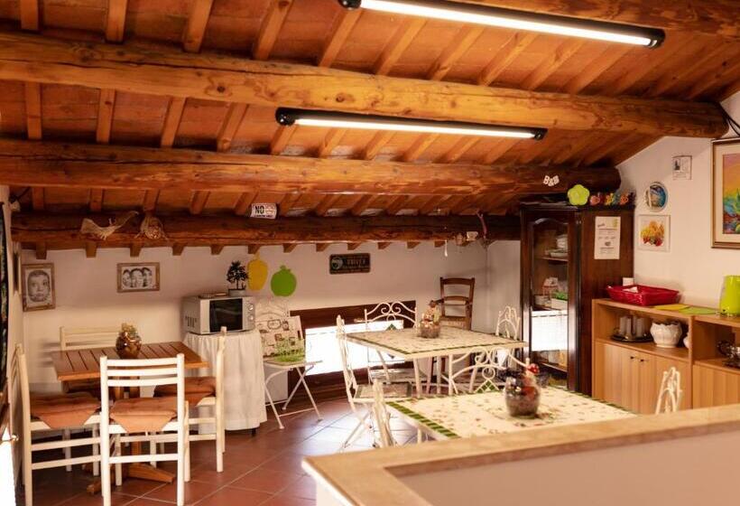 اتاق استاندارد با سرویس بهداشتی مشترک, Casa Stefy