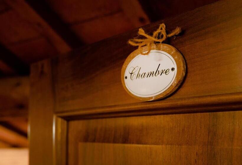 バス共有のスタンダードルーム, Casa Stefy