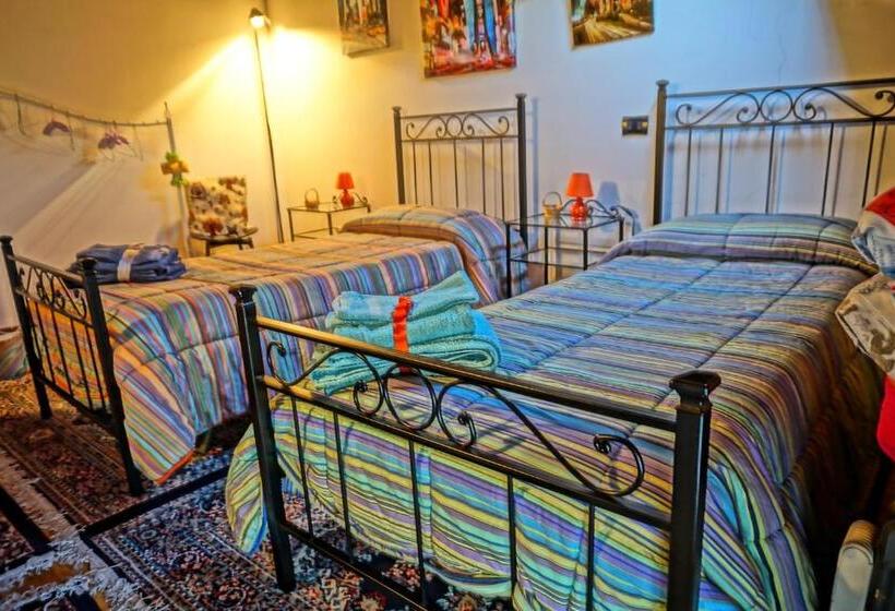 バス共有のスタンダードルーム, Casa Stefy