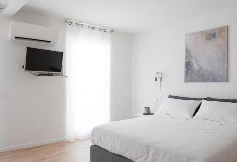 デラックスの４人部屋, Arco Dei Sogni