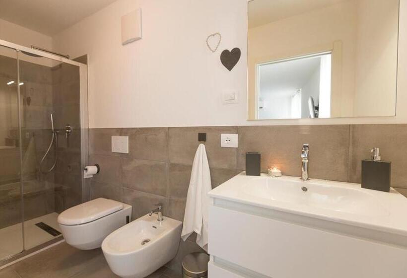 コンフォートトリプルルーム, Arco Dei Sogni