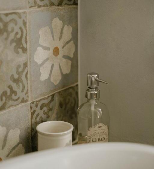 غرفة قياسية, Belcasale