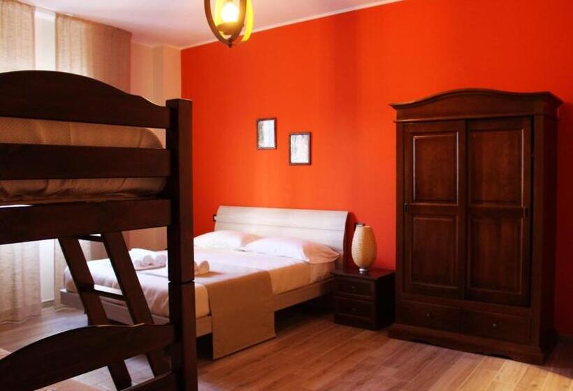 חדר סטנדרט לארבעה, Isolabella