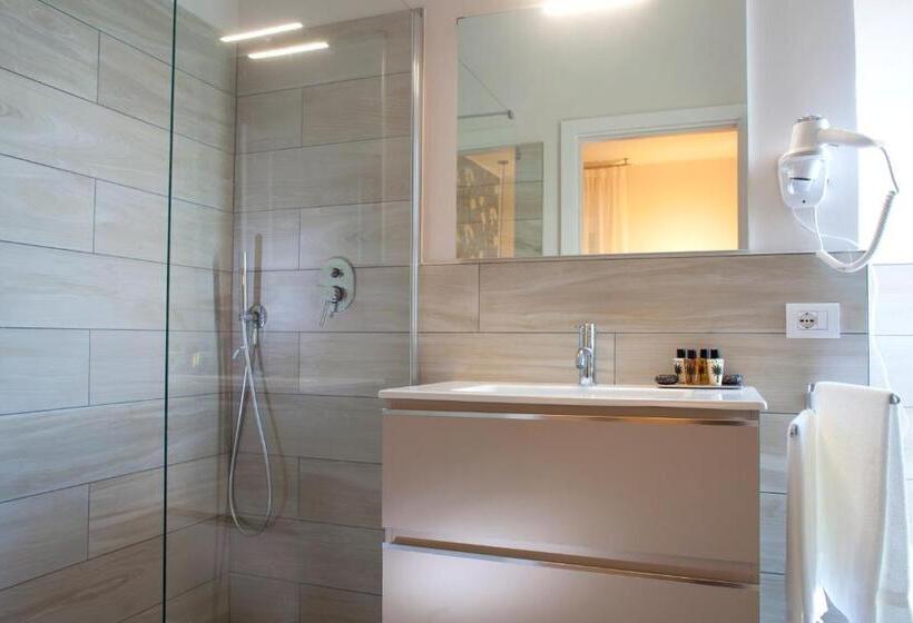 סוויטה דלוקס, Le Cicale