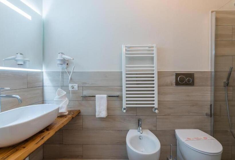 חדר דלוקס, Le Cicale