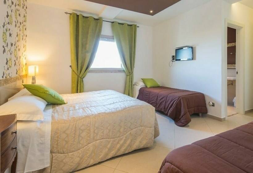 غرفة قياسية رباعية, Villa Le Favole