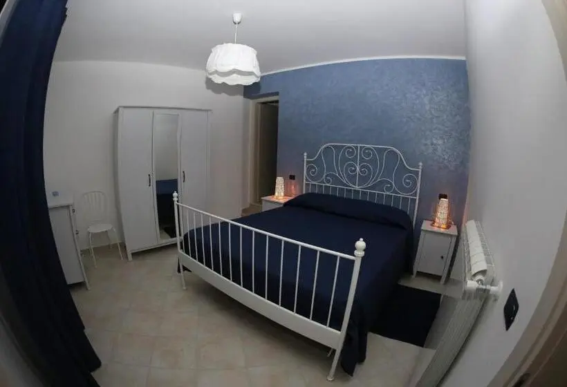 Quarto deluxe, Cusanarella Mia