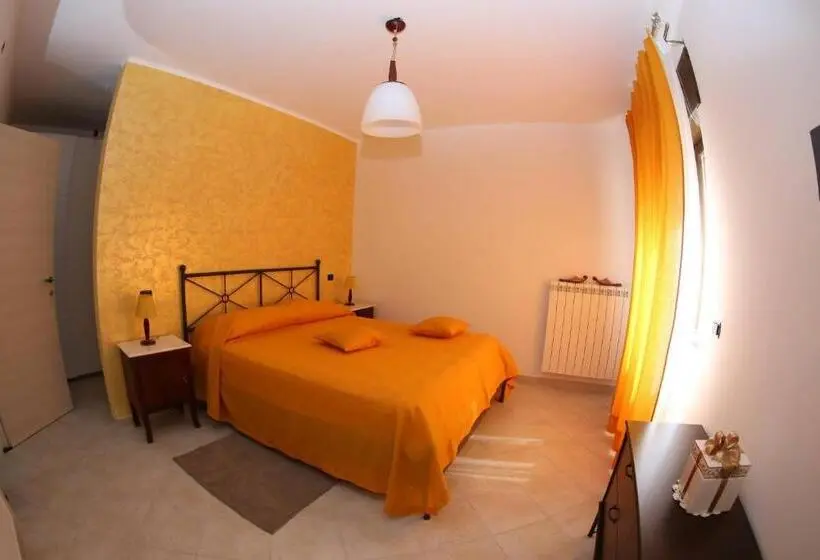 Quarto Triplo Standart, Cusanarella Mia