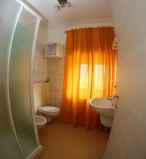 Quarto Triplo Standart, Cusanarella Mia