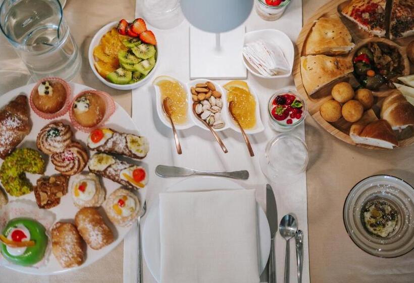 Люкс Вид на Сад, Villa Sece Luxury Rooms