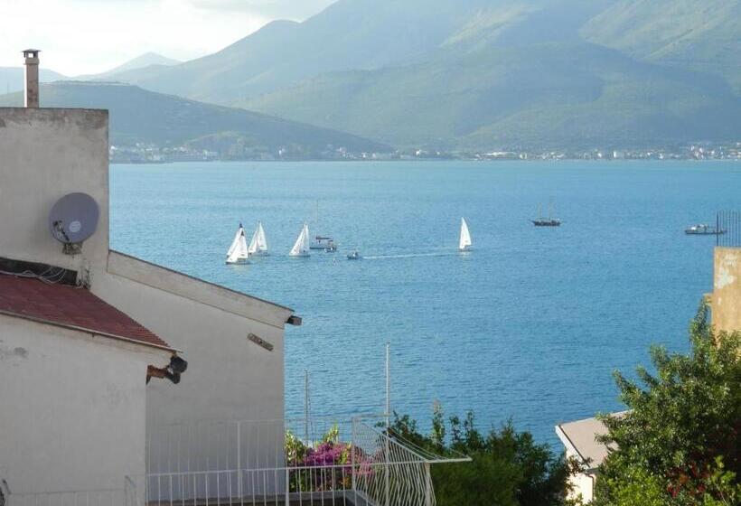 اتاق استاندارد با چشم‌انداز دریا, Santa Lucia B&b