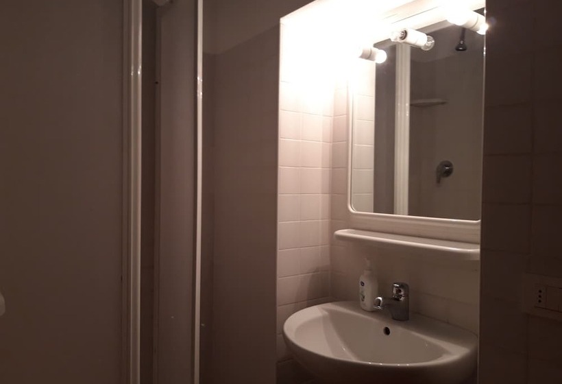 חדר סטנדרט לשלושה, Affitta Camere San Miniato