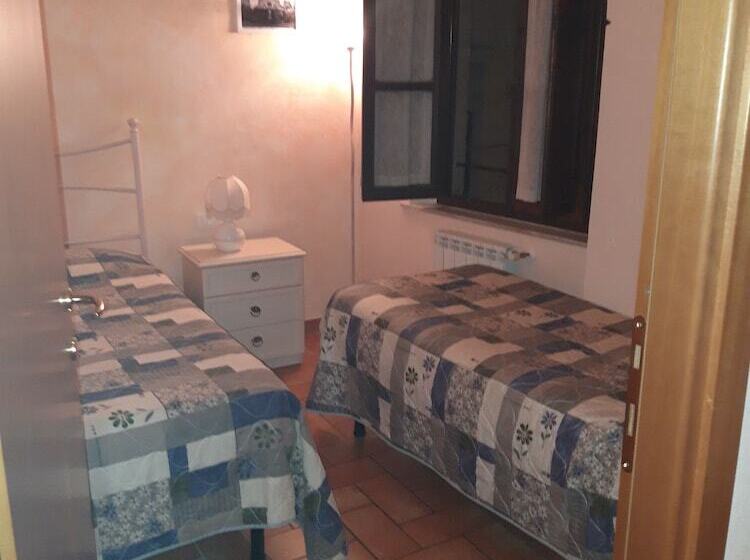 חדר סטנדרט לשלושה, Affitta Camere San Miniato